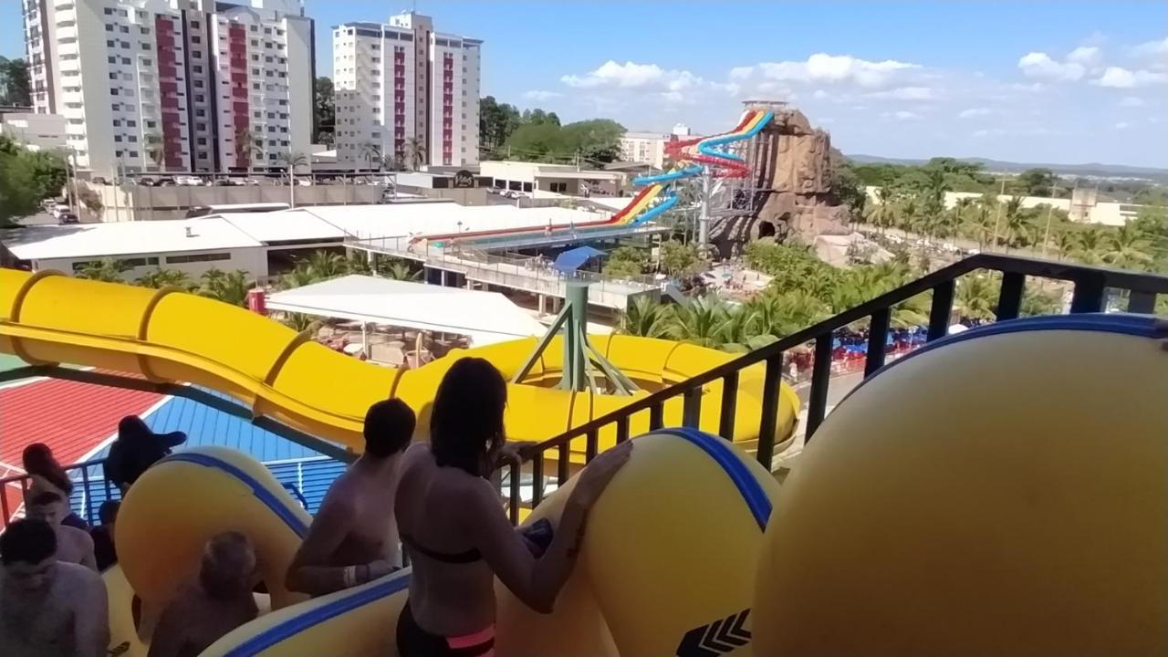 Apartamento Spazzio Diroma Com Park Acqua E Splash Incluso Em Caldas Novas